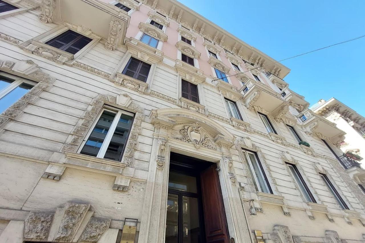 Appartamento "Corso - Cuore Di Roma" By FlatinRoma Eksteriør bilde