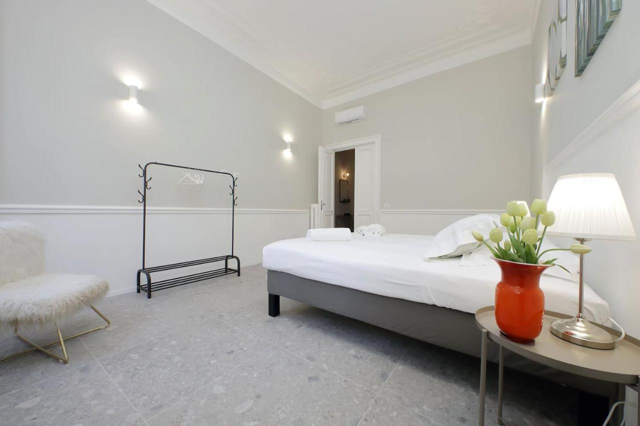Appartamento "Corso - Cuore Di Roma" By FlatinRoma Eksteriør bilde